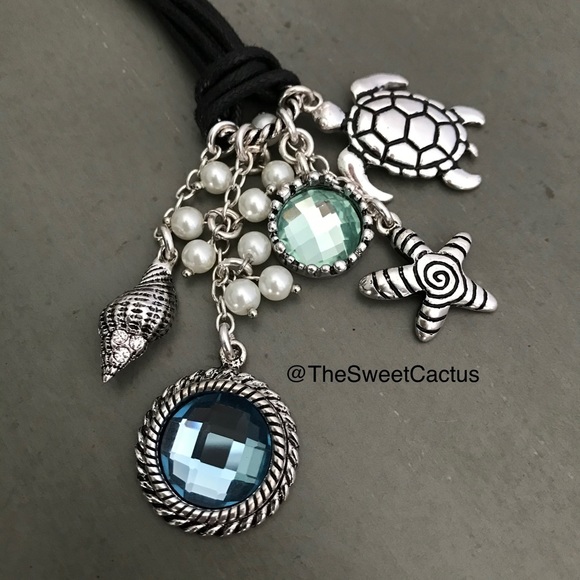 Scroll Nautical Sea Turtle Sea Shell Charm Pendant Necklace - Picture 1 of 8